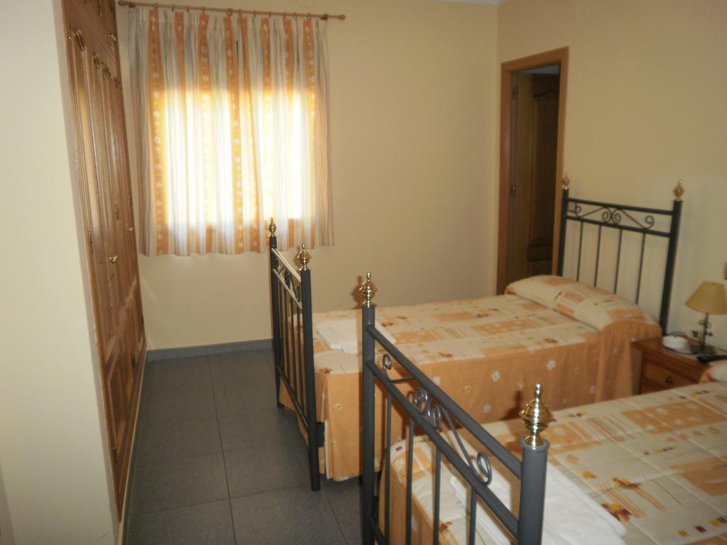 Hostal Miraflor de las Cadenas Cuacos De Yuste Exterior foto
